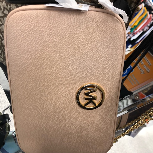 Brand name Handbags - Picture 14 of 16
